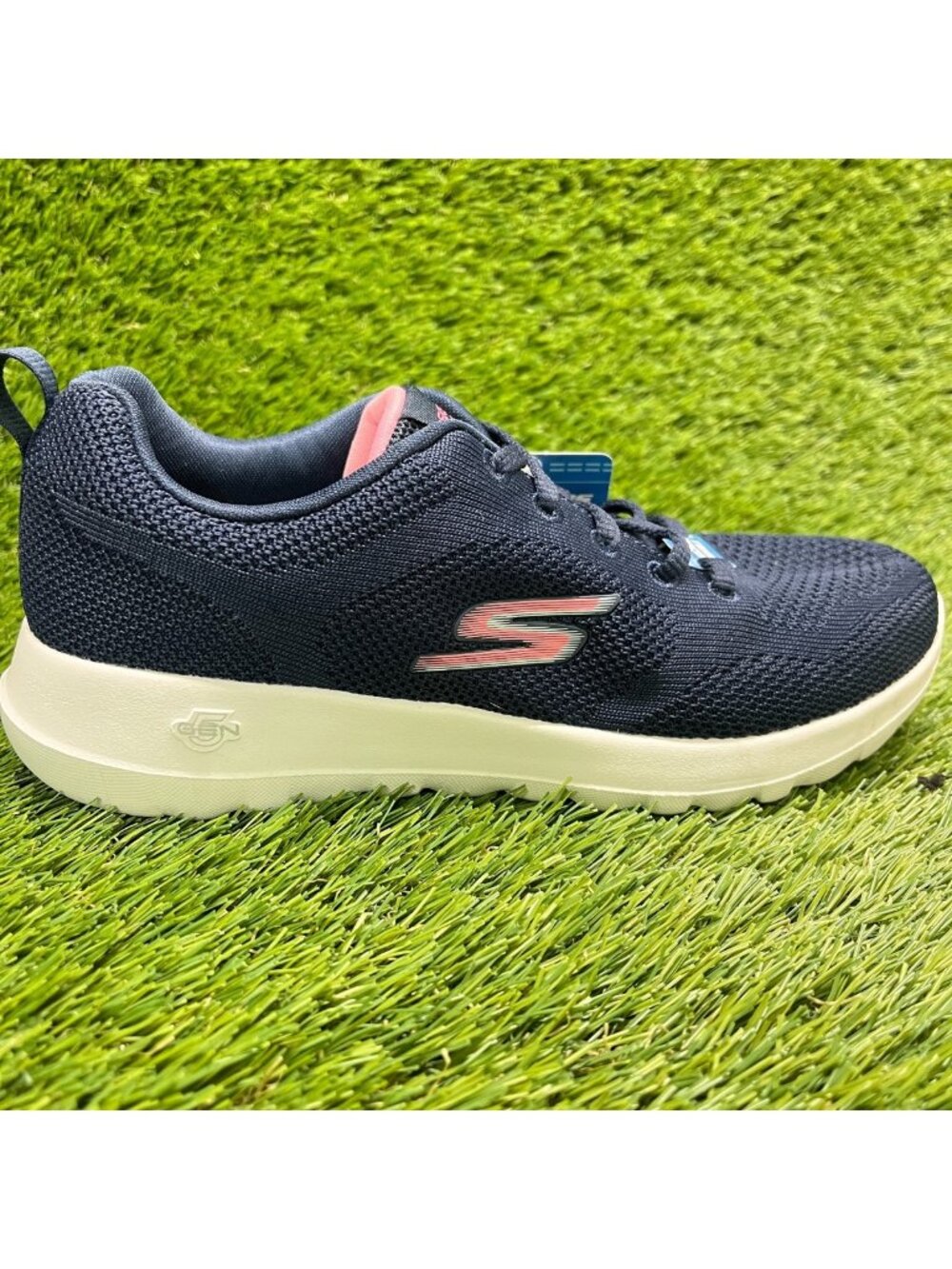 Skechers Go Walk Joy-Violet Womens Size 6 Blue Athletic Running Shoes Sneakers